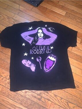 Olivia Rodrigo merch tee